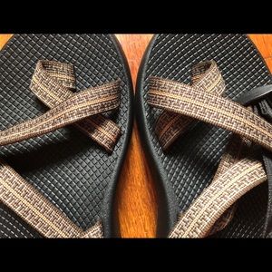 Men’s Size 11 Brown Lattice Chaco Sandals